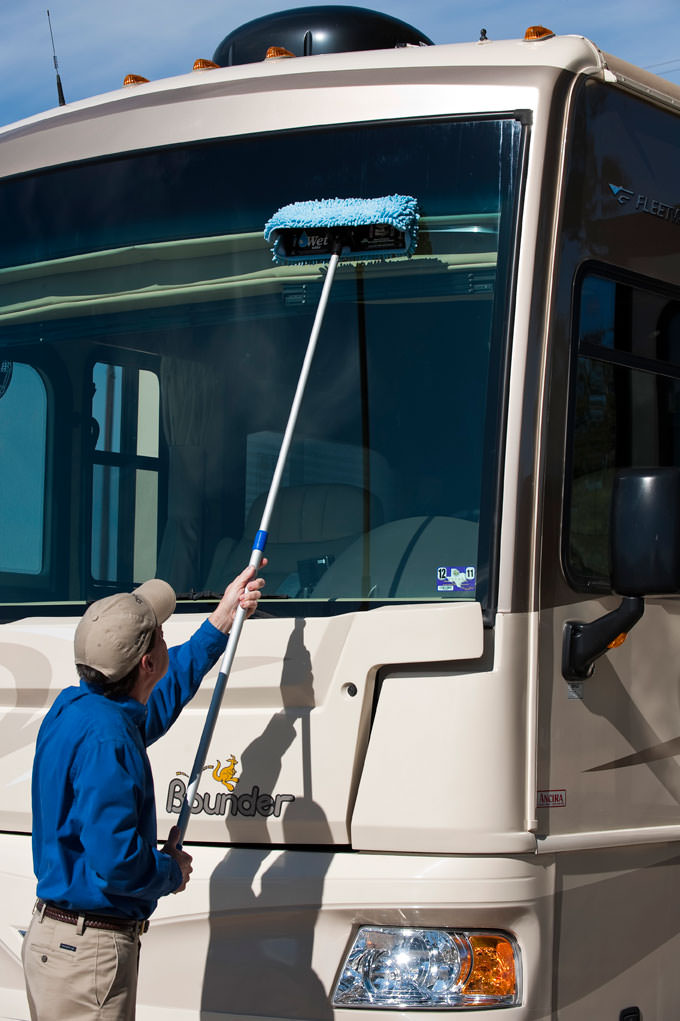 Waterless Mop Thrusts Company into RV Market - RV PRO