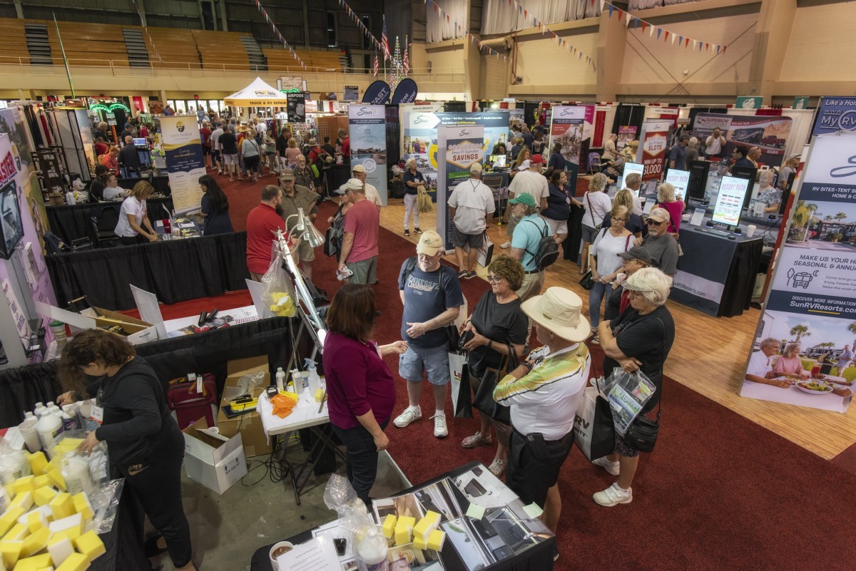 Gallery: Entertainment Aplenty at Florida's RV SuperShow - RV PRO