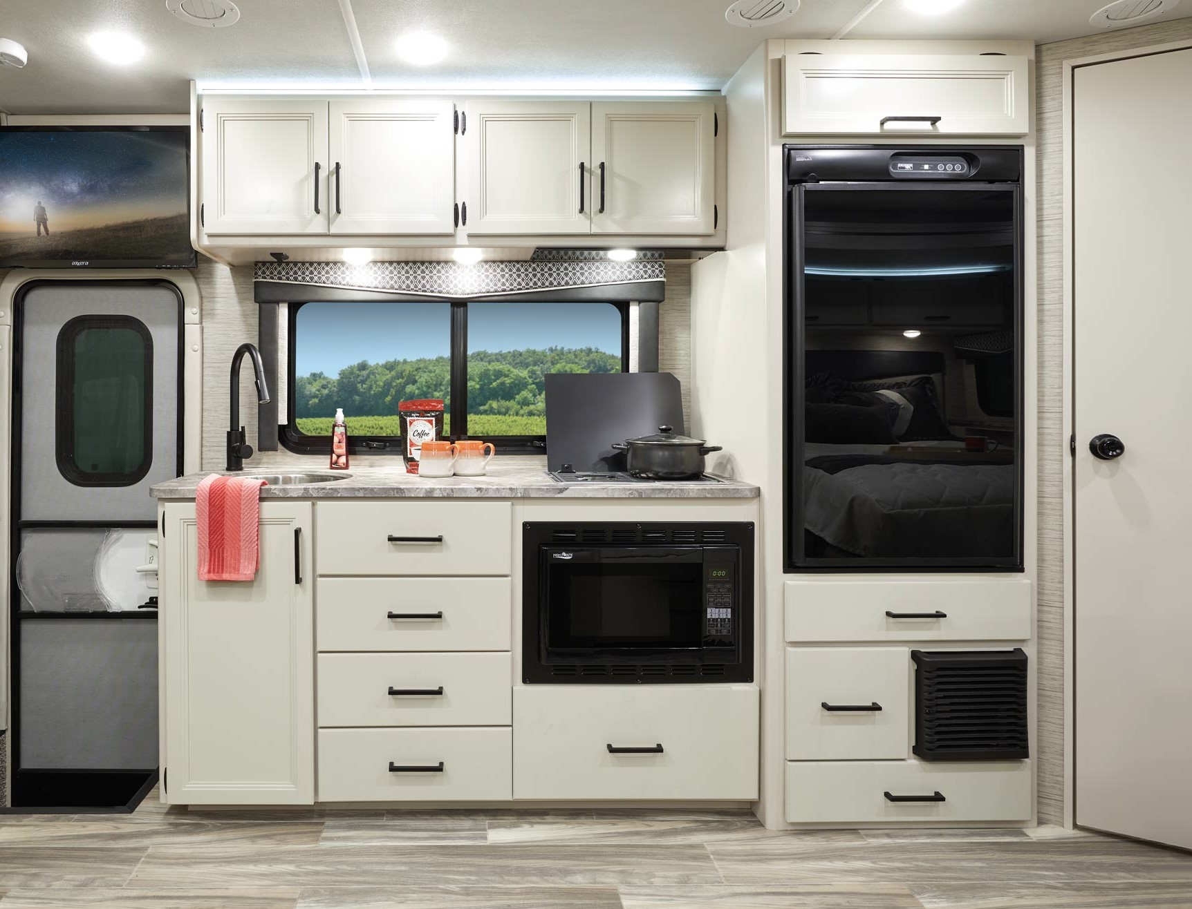 Ford Compass Rv TMC Rolls Out All-Wheel-Drive Compass and Gemini Models – RV PRO