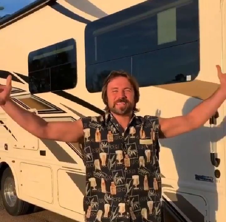 Jaguars' Gardner Minshew is spending his offseason traveling across the  country in an RV 