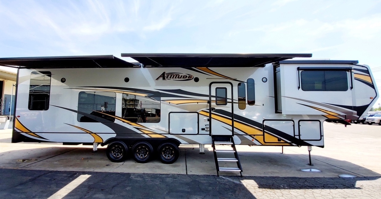 Exclusive Eclipse RV Debuts AllElectric Toy Hauler RV PRO