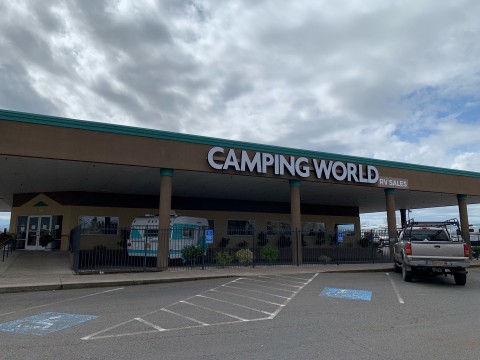 Camping World Opens New Oregon SuperCenter