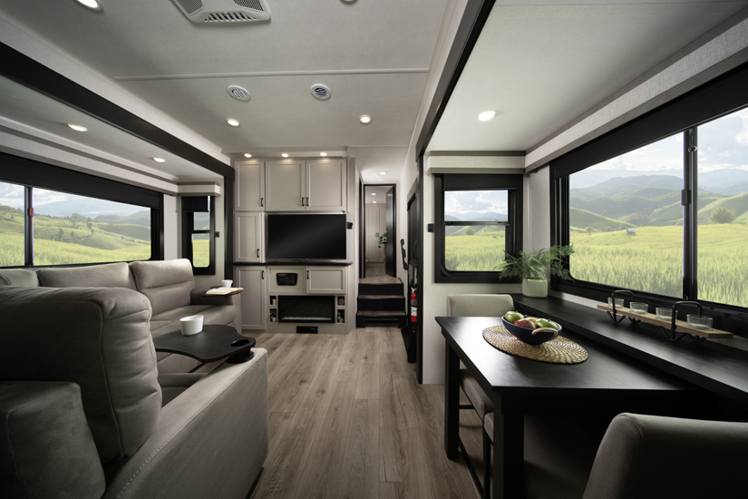 Model Year 2026 Preview: Jayco 4 MY26 Seismic 399 BTF