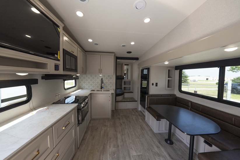 Model Year 2026 Preview: Thor Motor Coach & Heartland RV 6 Sun Dance 4