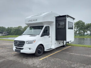 lineage series m exterior