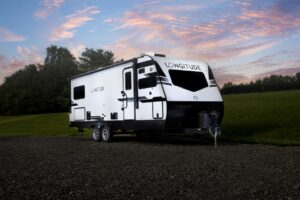2026 EW Longitude 230FK Strobe