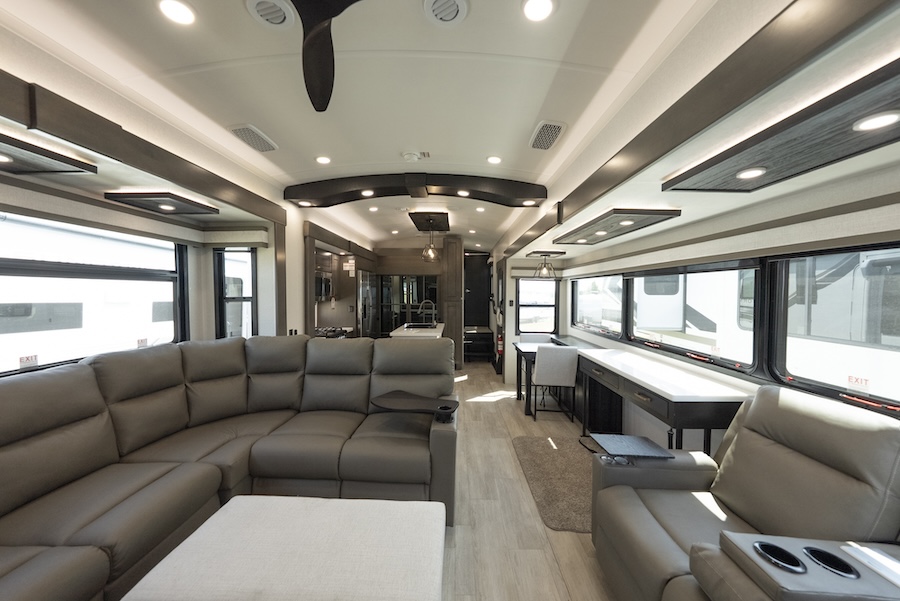 Heartland RV Renews Focus on Quality & Dealer Relationships 7 Big Horn 6