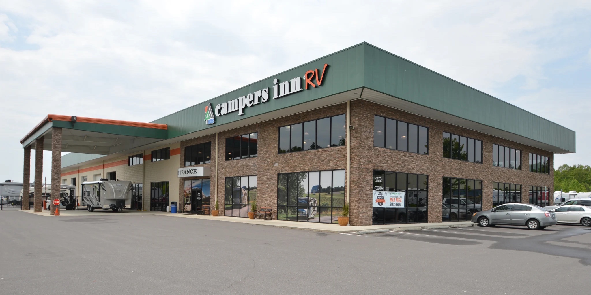 campers inn store front