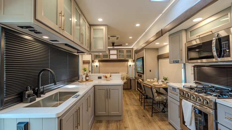 Best New Models 2026: Alliance RV Paradigm 388SP 5 18