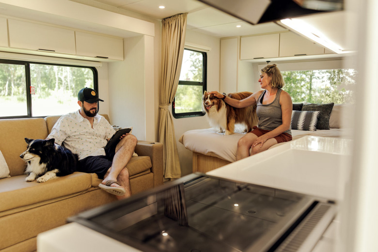 Best New Models 2026: Winnebago Thrive 6 LS Lounge Thrive18FBS 26 web