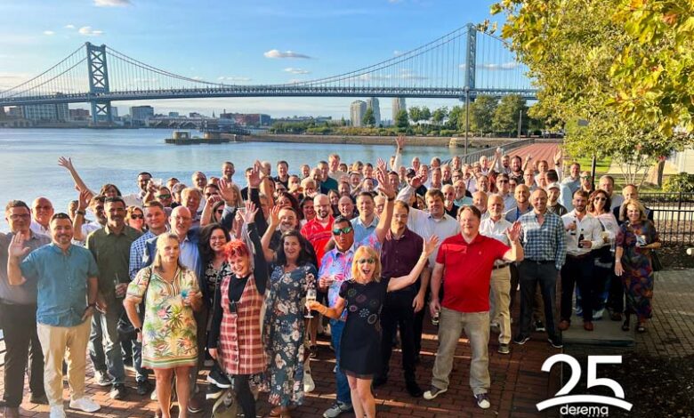 NEW DEREMA 25th Group Shot