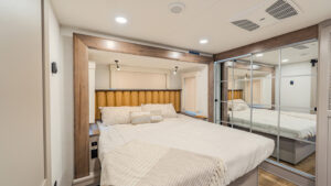 Alliance RV's Side Patio Design Breaks Fifth Wheel Mold 4 aliance 35