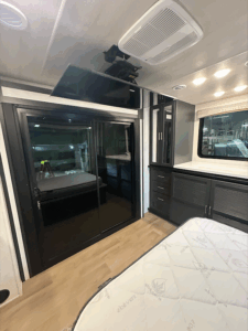 processed 631622B5 065A 4D04 B1CB FDA2189BA3AF