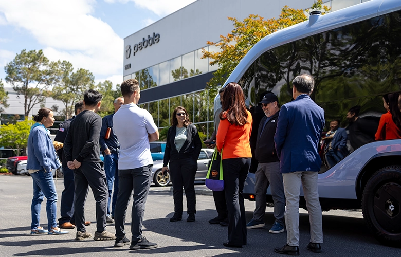 Pebble Touts 100 Deliveries, New Over-the-Air Updates for Owners 2 2I3A0772 MagicPackDeliveries