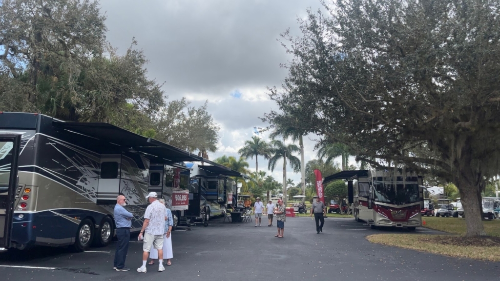American Coach Hosts Inaugural Roadshow in Florida 3 Riverbend Resort 2
