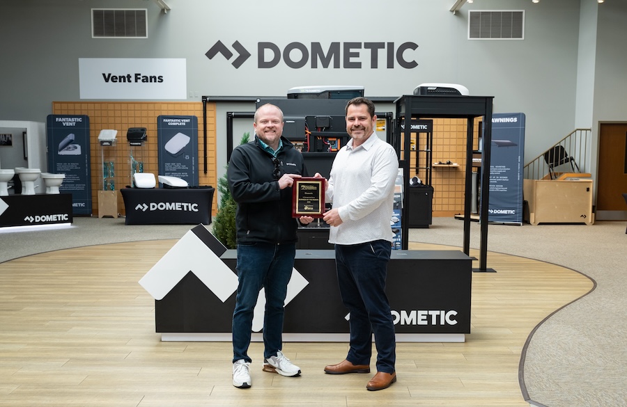Dometic Award 21