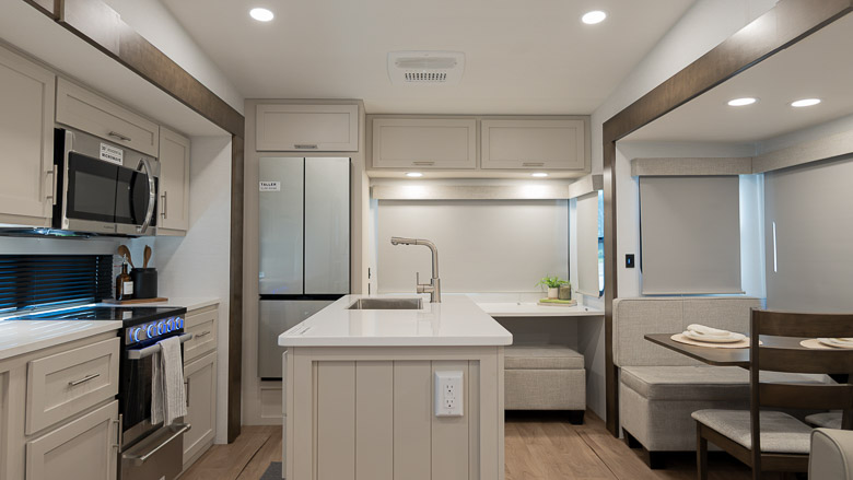 Model Year 2027: Alliance RV & Sunset Park RV 3 Avenue27RK