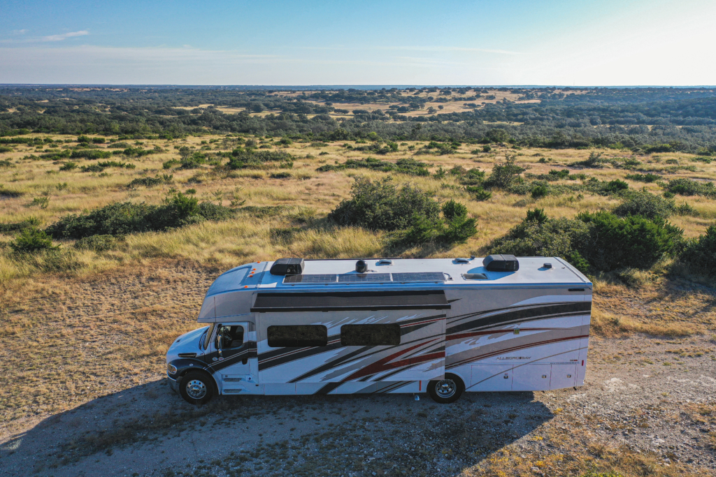 Model Year 2027: Airstream & Tiffin Motorhomes 6 Tiffin Motorhomes Allegro Bay