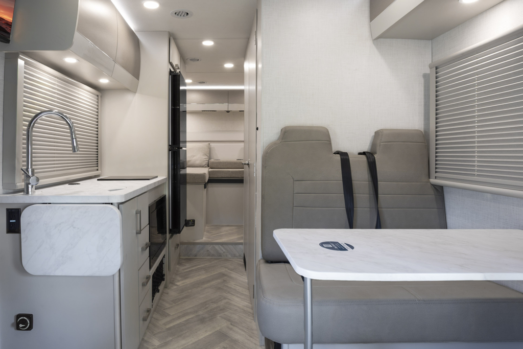 2027 Gemini 23XT Freshwater Pearl2 Coastal Cream F2B