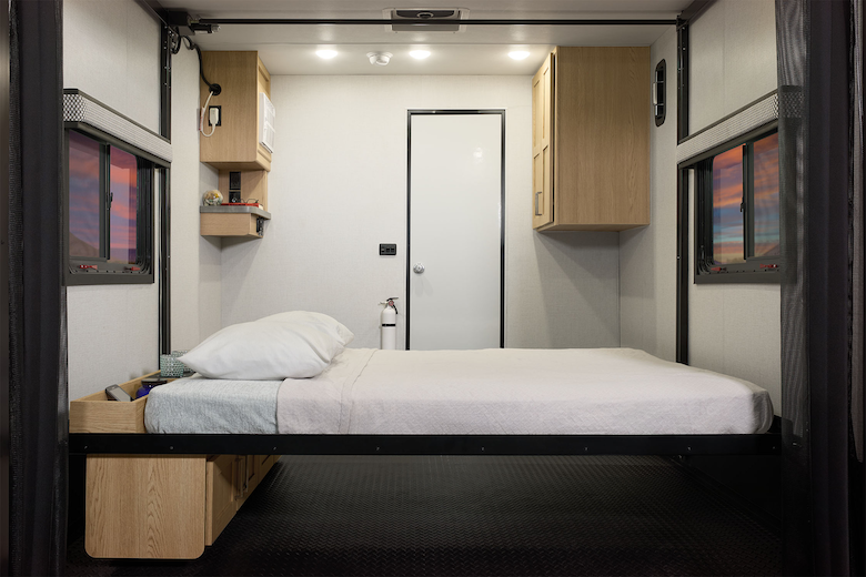 2027 Outlaw ClassC 29T CarbonSteel2 HamptonCollection Garage Bed copy