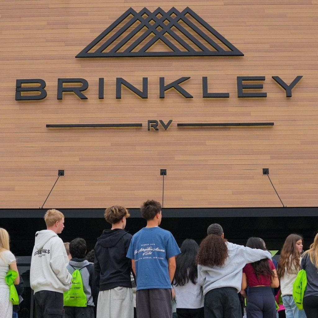 Elkhart County Students Learn About Manufacturing Up Close 2 brinkley manufacturing day